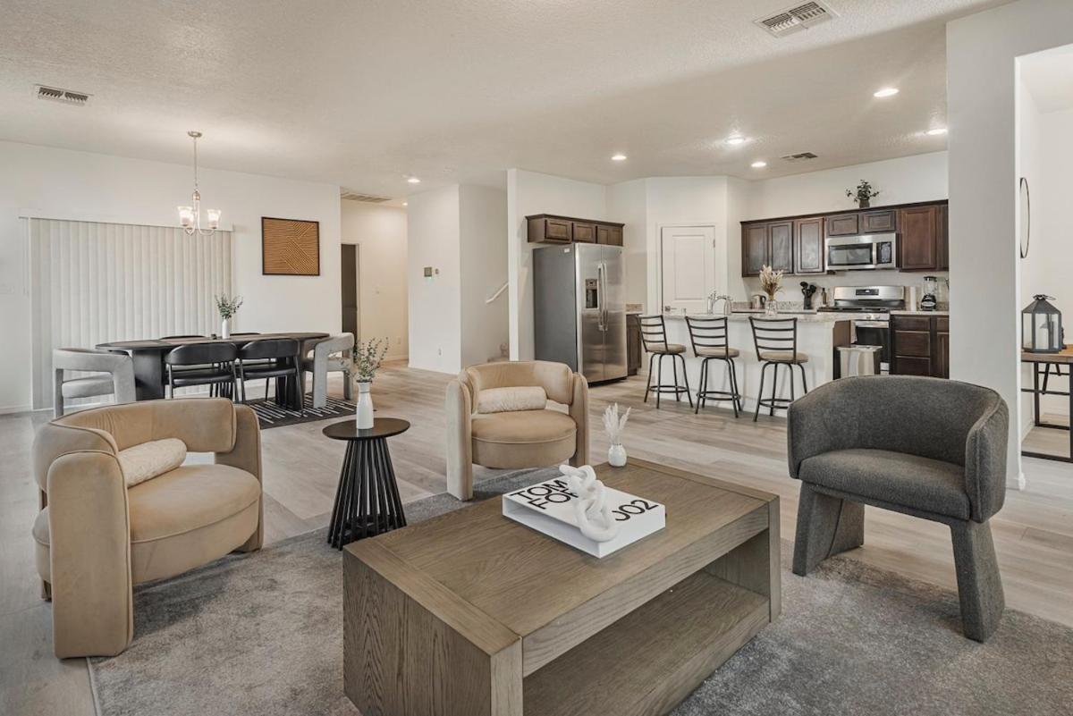 Modern Home 3Br Next To Airport & Netflix Albuquerque Bagian luar foto