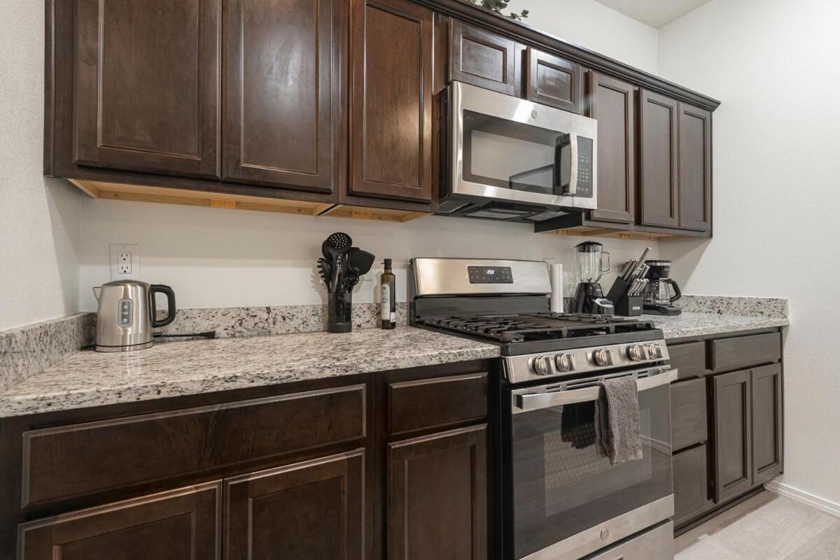 Modern Home 3Br Next To Airport & Netflix Albuquerque Bagian luar foto
