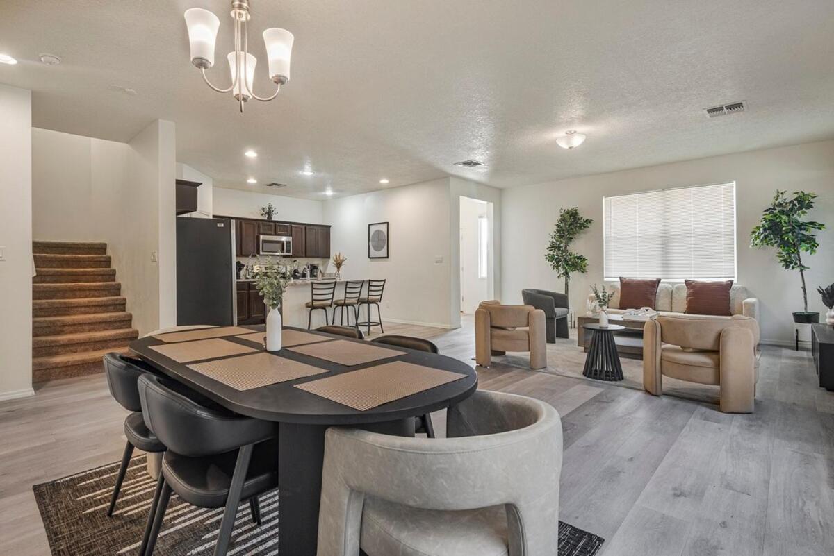 Modern Home 3Br Next To Airport & Netflix Albuquerque Bagian luar foto